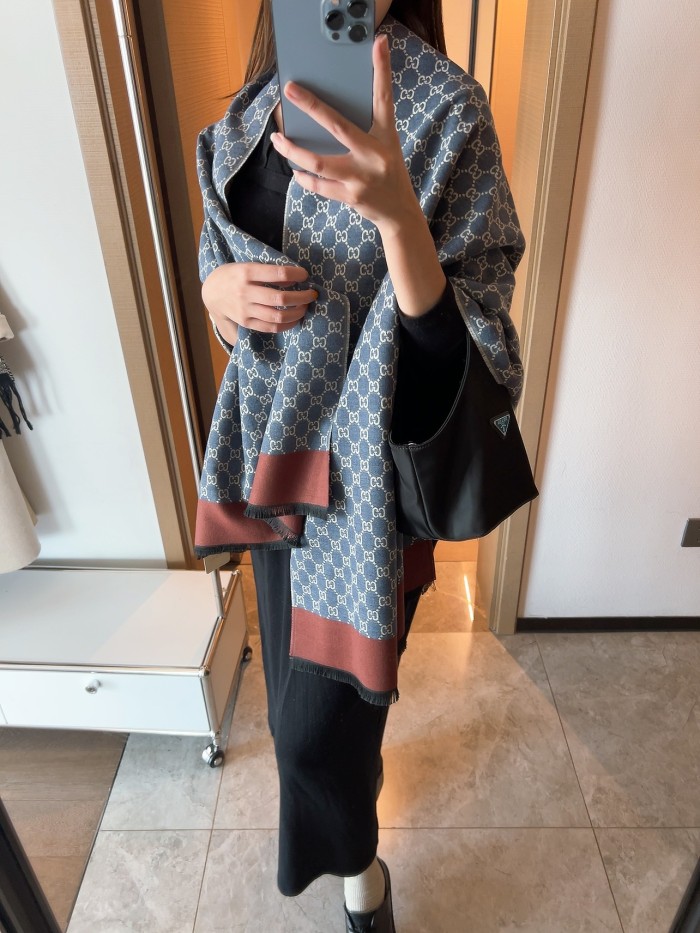 Streetwear Scarf GUCCI 329780 SIZE:70*200cm