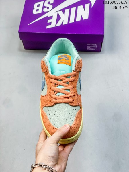 Nike SB Dunk Low Orange Emerald Rise