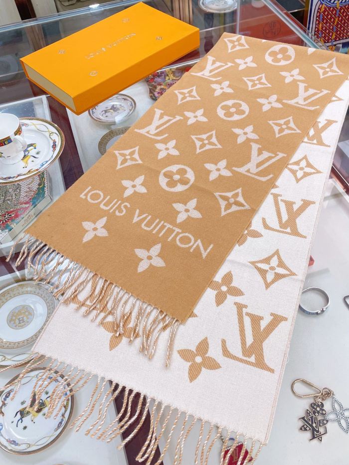 Streetwear Scarf LV  329747 SIZE:186x34cm