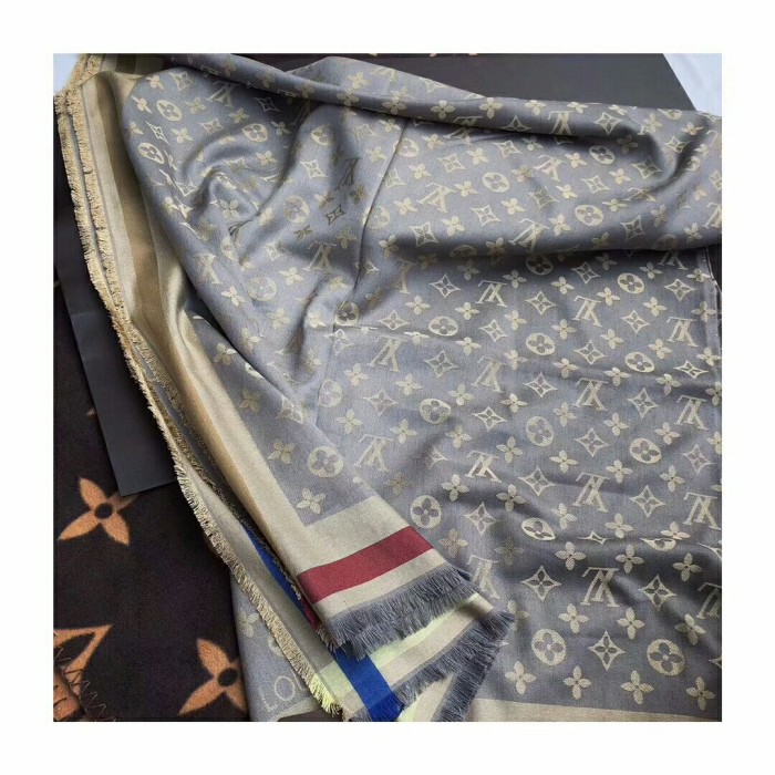 Streetwear Scarf LV 329773 