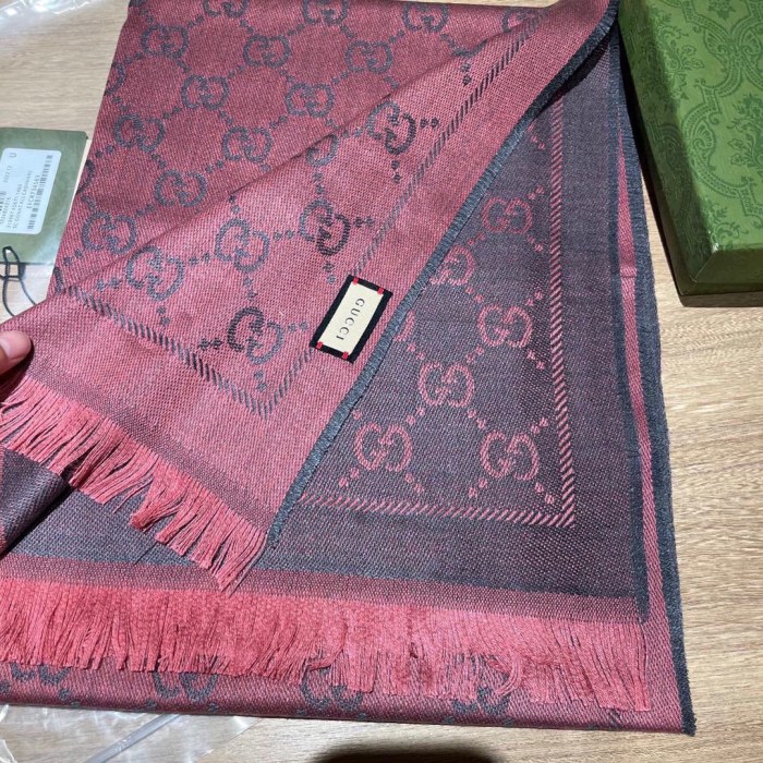 Streetwear Scarf GUCCI 329664 SIZE:48*180CM