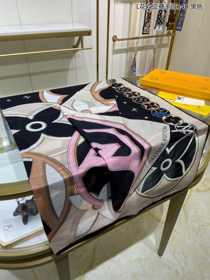 Streetwear Scarf LV  329726 SIZE:140*140cm