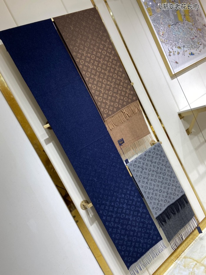 LOUIS VUITTON Monogram Gradient Cashmere Knit Scarves Men's M70258 35*200cm