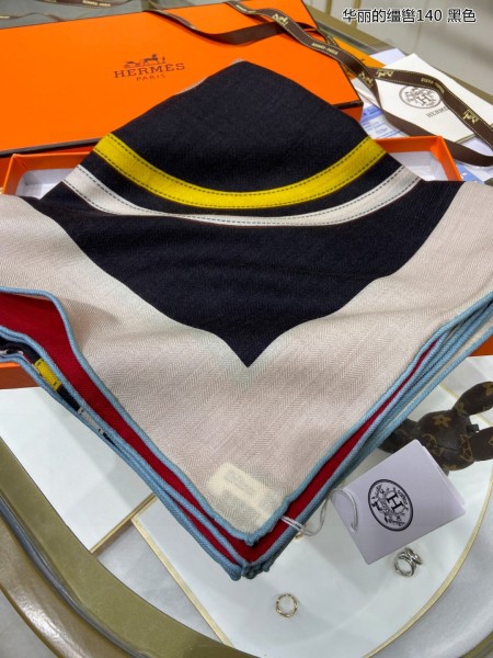 Streetwear Scarf Hermes   329676 size：140cm*140cm