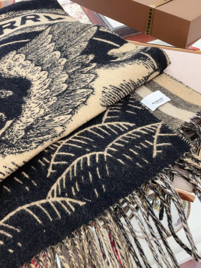 Streetwear Scarf BURBERRY 329736 size:45*210cm