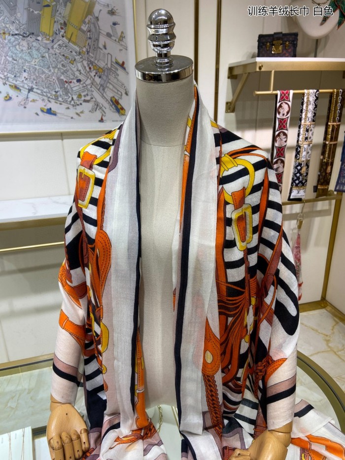 Streetwear Scarf Hermes 329684 SIZE:110*200cm
