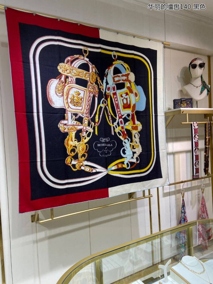 Streetwear Scarf Hermes   329676 size：140cm*140cm