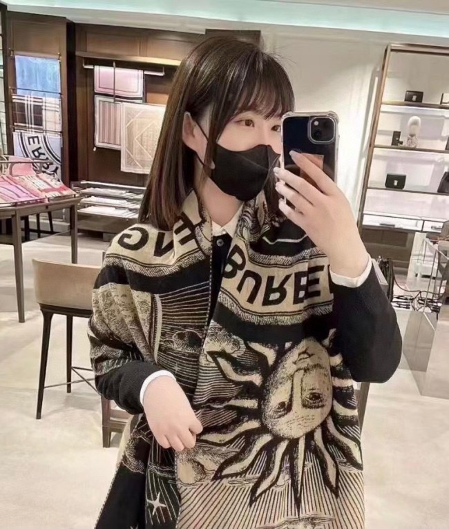Streetwear Scarf BURBERRY 329736 size:45*210cm