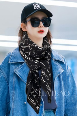 Streetwear Scarf CHANEL 329701 size：140*140cm