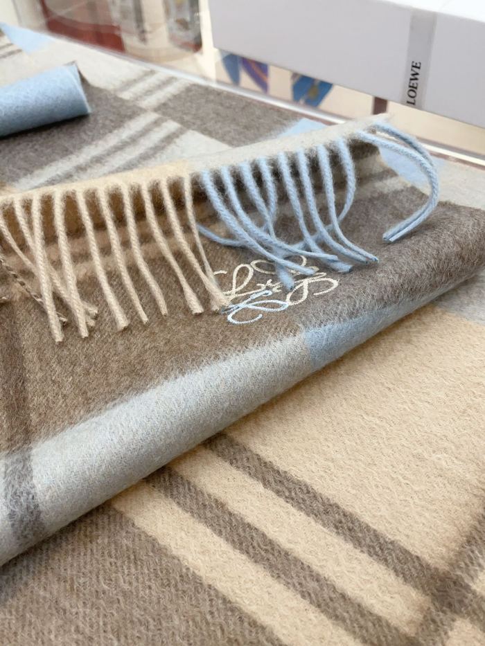 Streetwear Scarf Loewe 329731 SIZE:30㎝*180cm