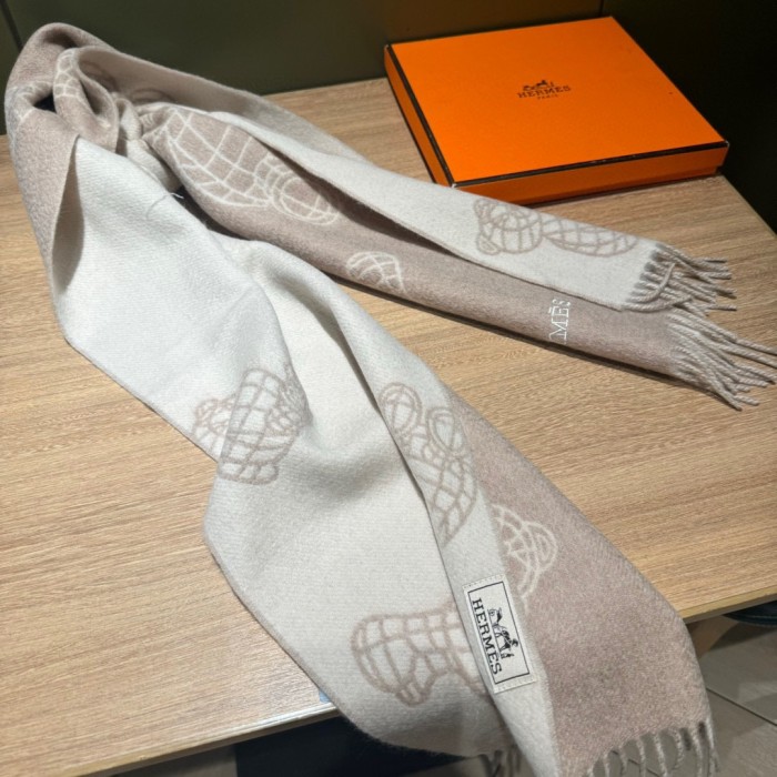 Streetwear Scarf Hermes   329669 size：30x180cm