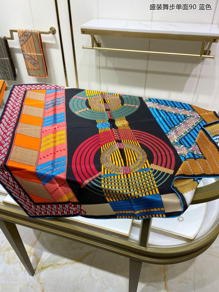 Streetwear Scarf Hermes   329692 size：90cm*90cm