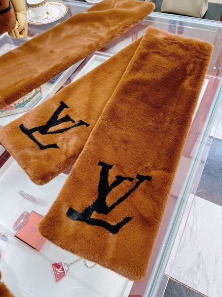 Streetwear Scarf LV  329728 SIZE:130*25cm