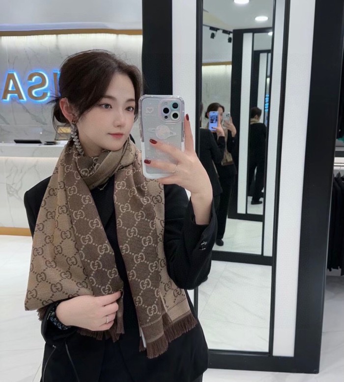 Streetwear Scarf GUCCI 329665 SIZE:48*180CM