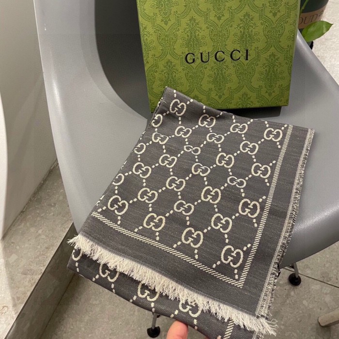 Streetwear Scarf GUCCI 329637 SIZE:45*195cm