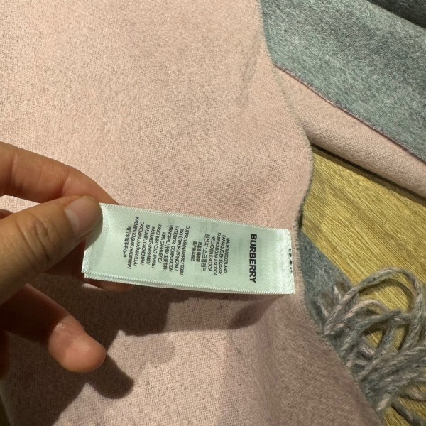 Streetwear Scarf BURBERRY 329648 size：210*36cm