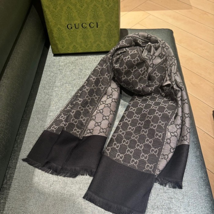 Streetwear Scarf GUCCI 329643 SIZE:66*200cm