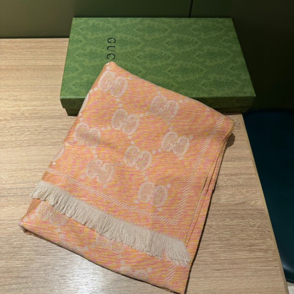 Streetwear Scarf GUCCI 329650 SIZE:45*195cm