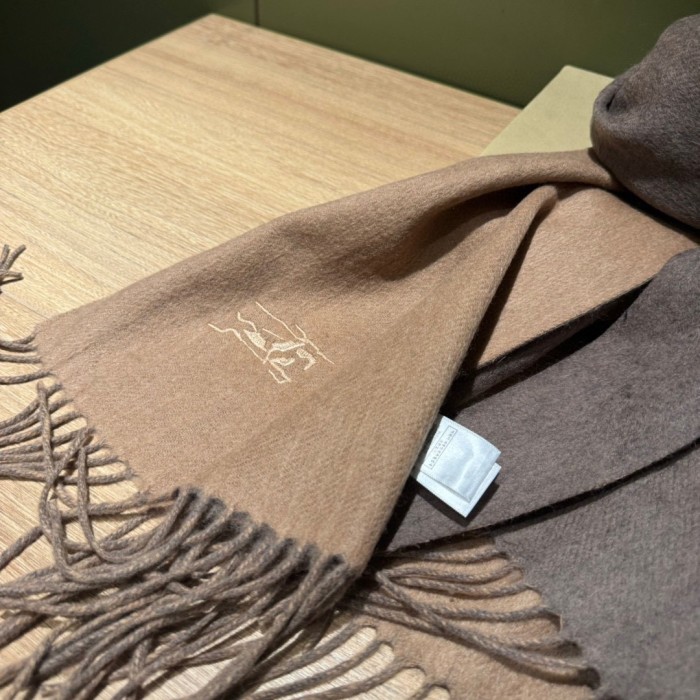 Streetwear Scarf BURBERRY 329647 size：210*36cm