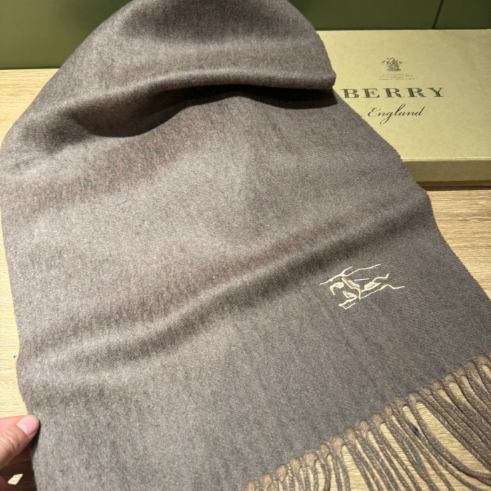 Streetwear Scarf BURBERRY 329647 size：210*36cm