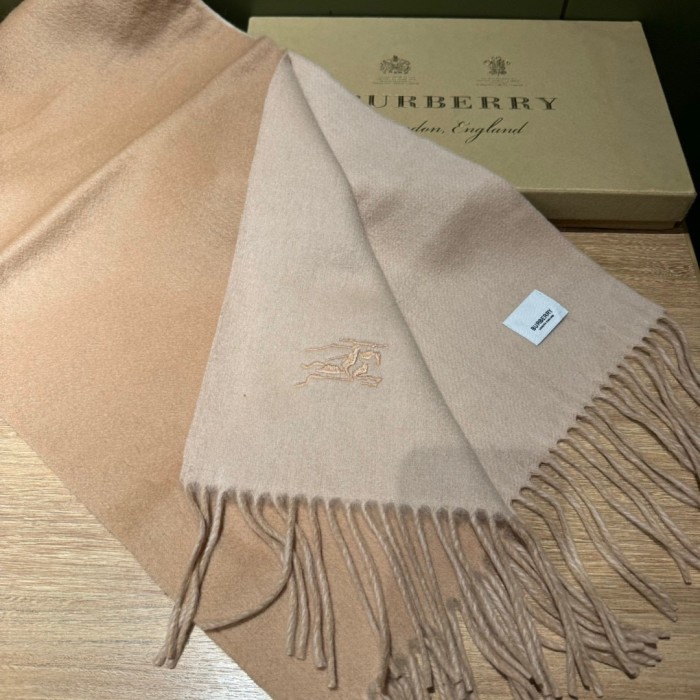 Streetwear Scarf BURBERRY 329644 size：210*36cm