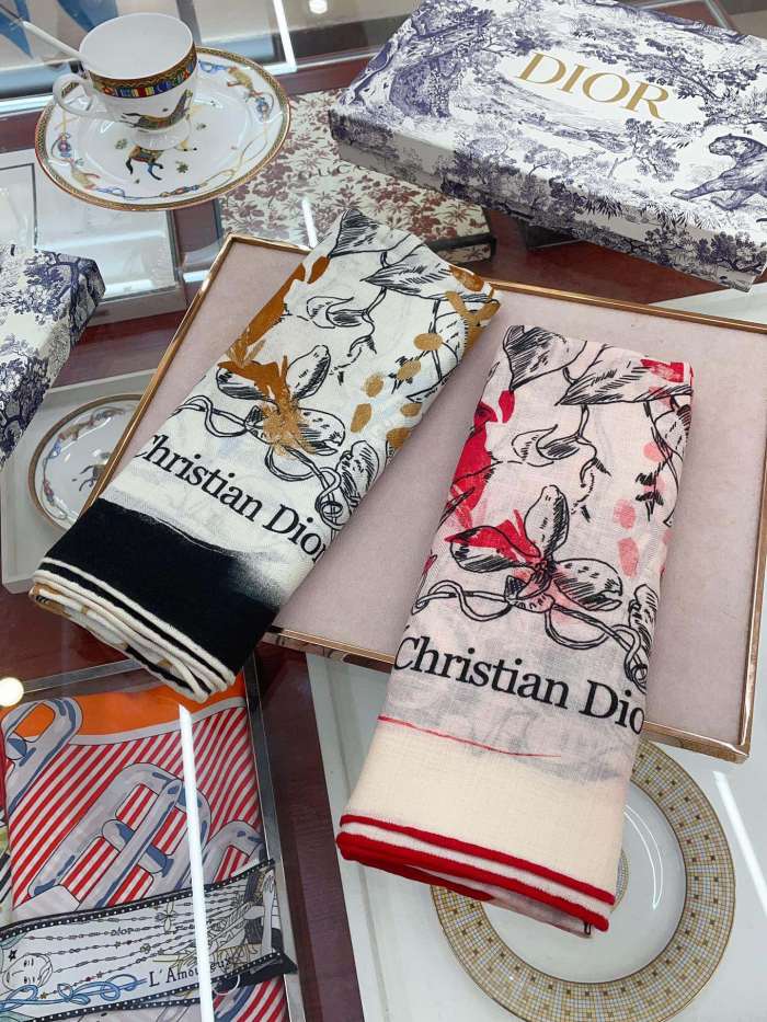 Streetwear Scarf Dior 329604 SIZE:140*140cm