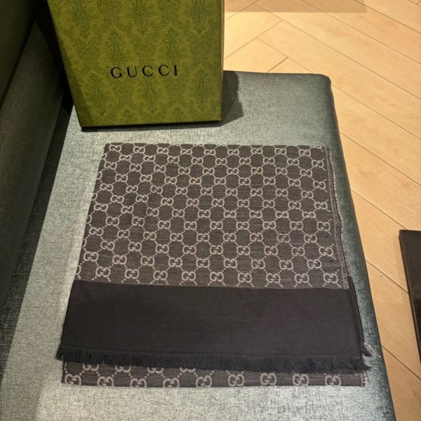 Streetwear Scarf GUCCI 329643 SIZE:66*200cm