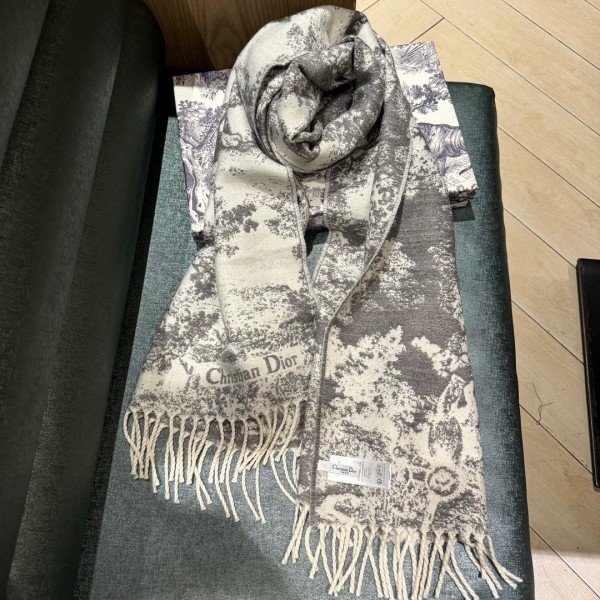 Streetwear Scarf Dior 329656