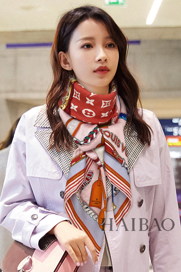 Streetwear Scarf LV  329628 SIZE:140*140cm