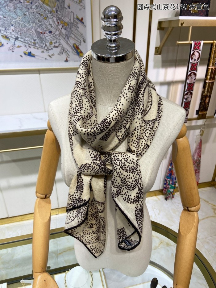 Streetwear Scarf CHANEL 329611 size：140*140cm