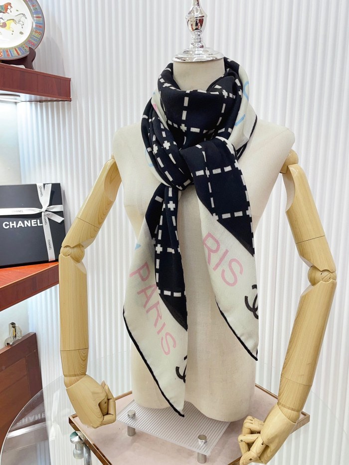 Streetwear Scarf CHANEL 329601 size：140*140cm