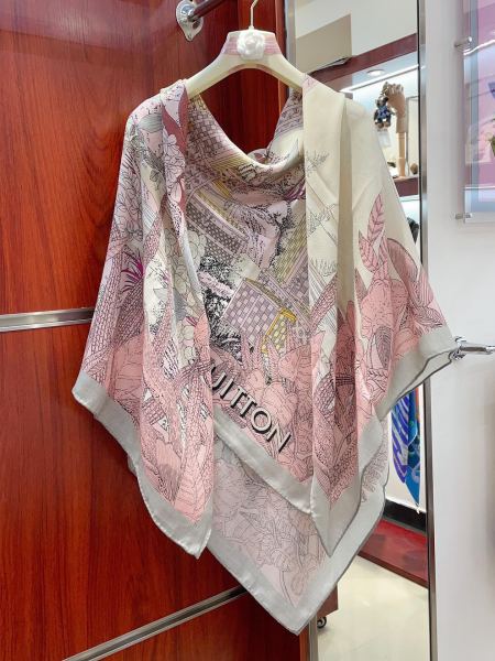 Streetwear Scarf LV  329537 SIZE:140*140cm