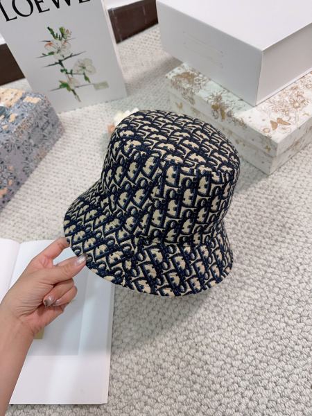 Streetwear Hat DIOR 329550
