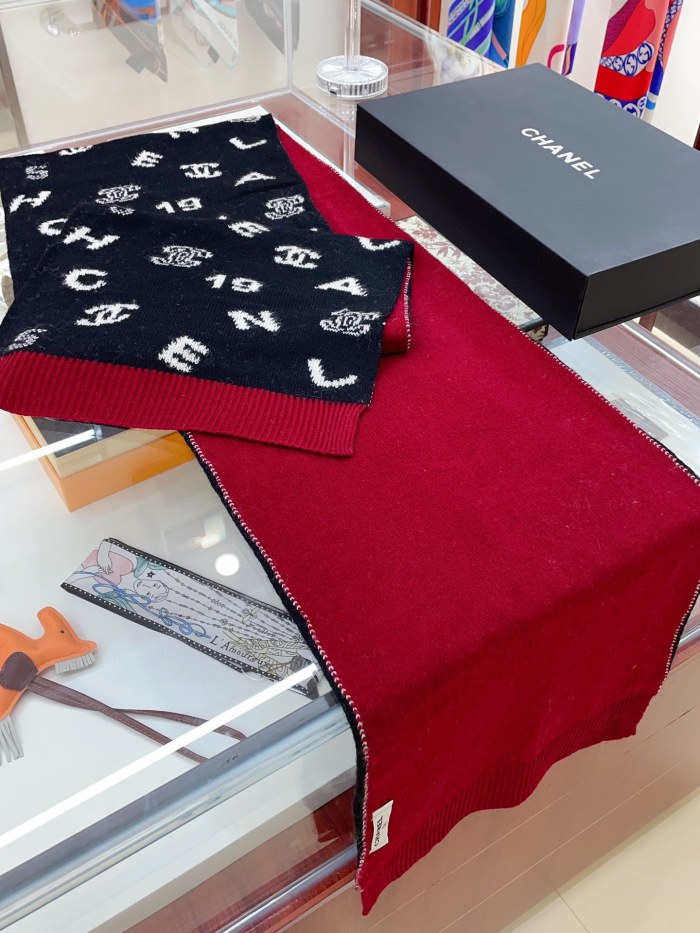 Streetwear Scarf CHANEL 329586 size：32*180cm