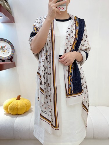 Streetwear Scarf LV 329567 SIZE:100*200cm