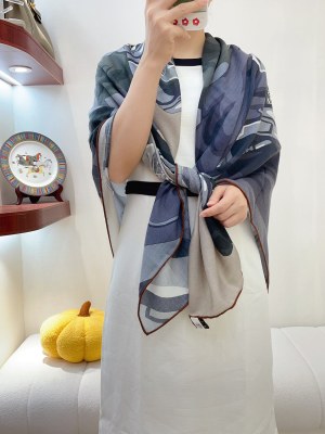 Streetwear Scarf Hermes   329574 size：140cm*140cm