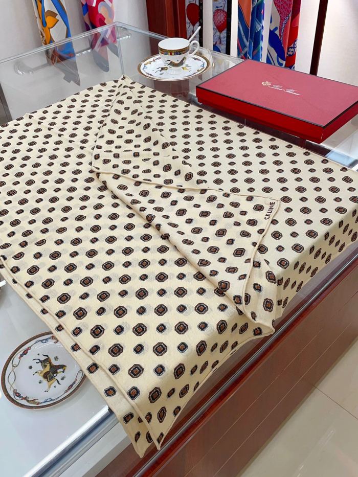 Streetwear Scarf CELINE 329590 size:60*190cm