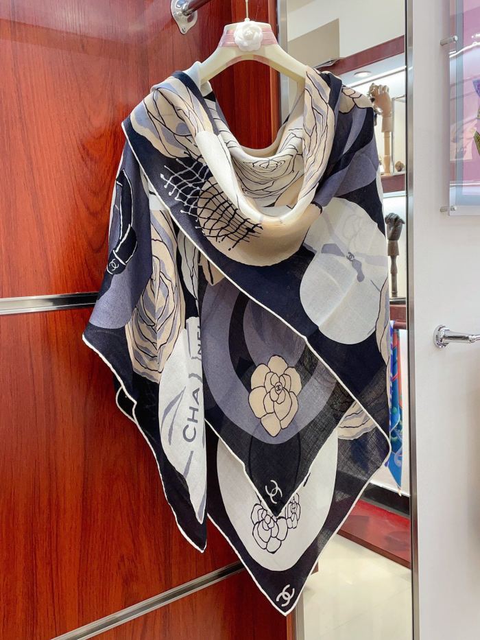 Streetwear Scarf CHANEL 329588 size：140*140cm