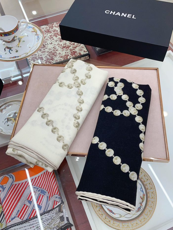Streetwear Scarf CHANEL 329576 size：140*140cm