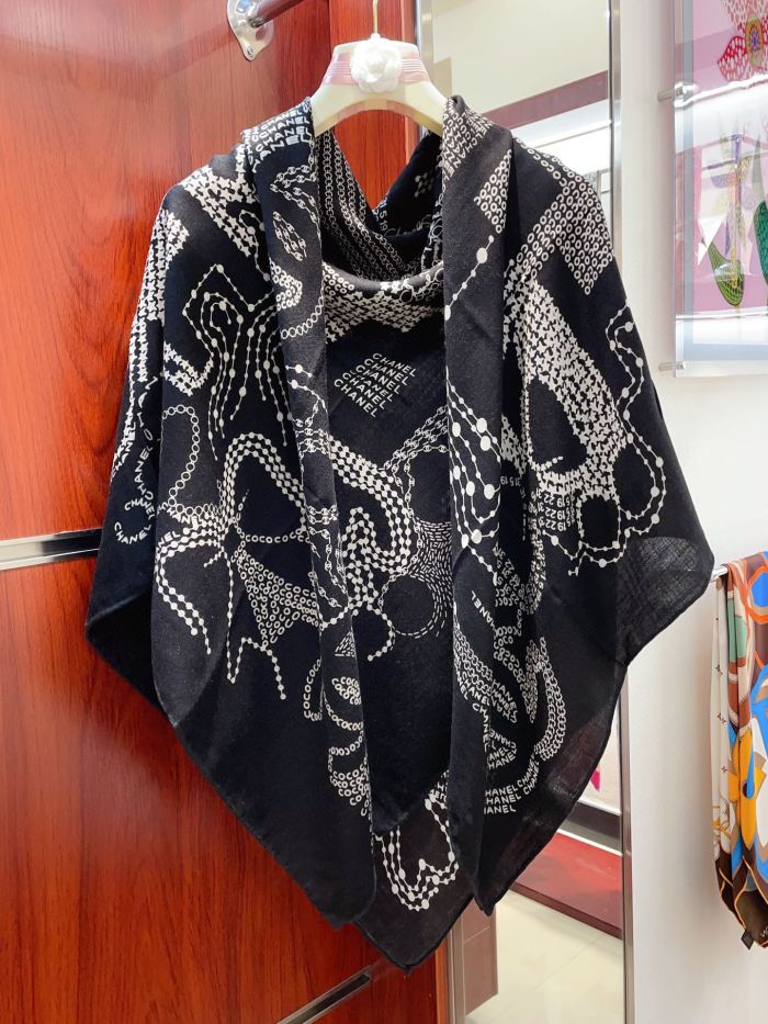 Streetwear Scarf CHANEL 329533 size：140*140cm