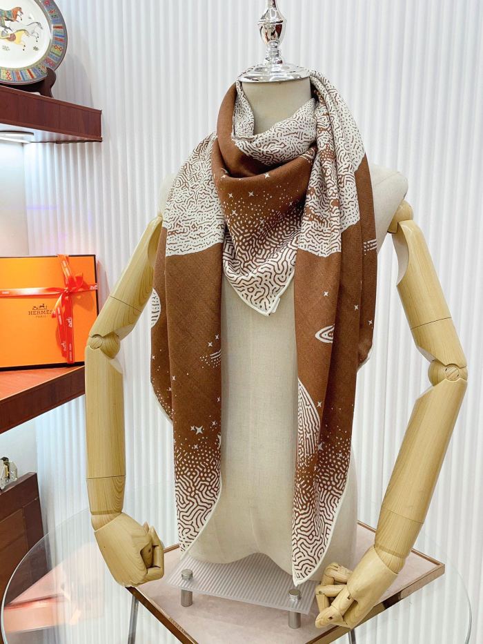 Streetwear Scarf Hermes   329538 size：140cm*140cm