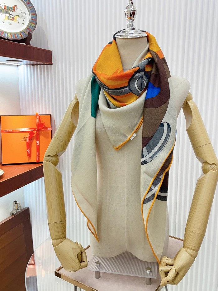 Streetwear Scarf Hermes   329575 size：140cm*140cm