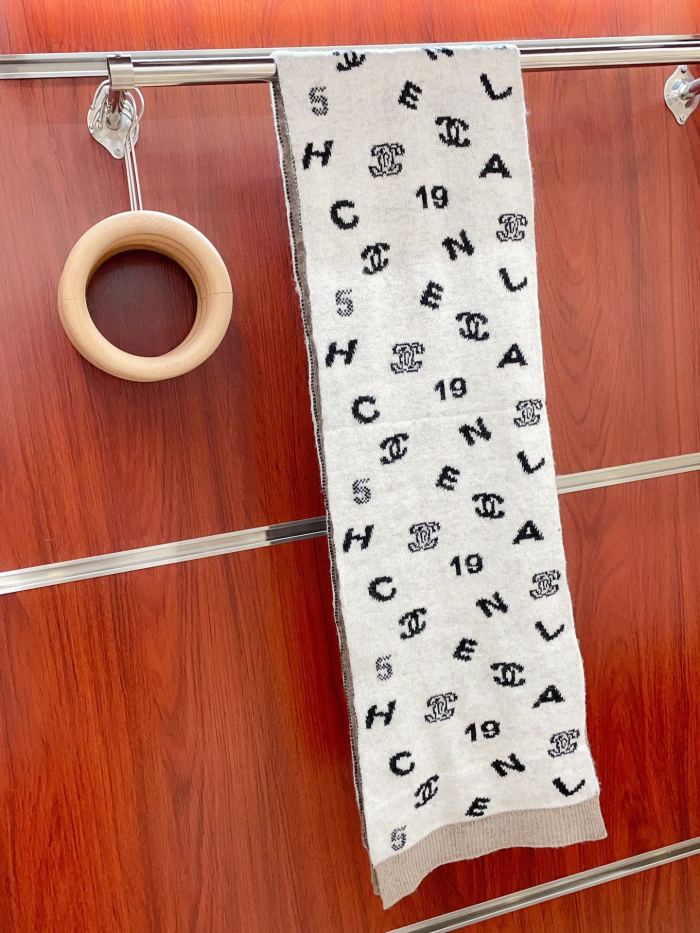 Streetwear Scarf CHANEL 329585 size：32*180cm