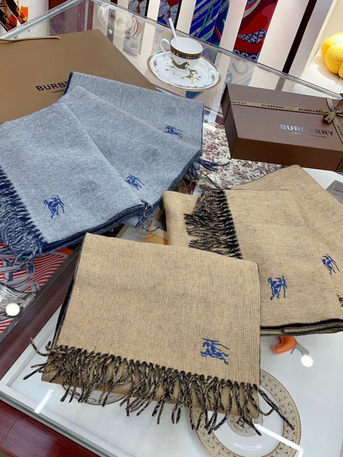 Streetwear Scarf BURBERRY 329597 size：30*180cm