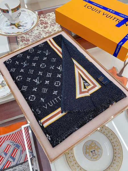 Streetwear Scarf LV  329568 SIZE:100*200cm