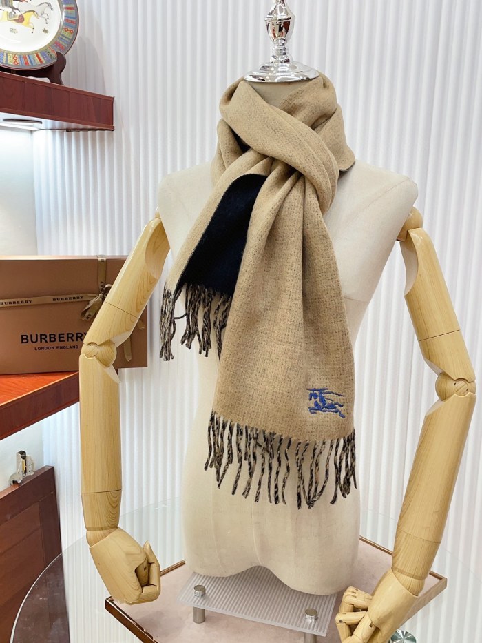 Streetwear Scarf BURBERRY 329596 size：30*180cm