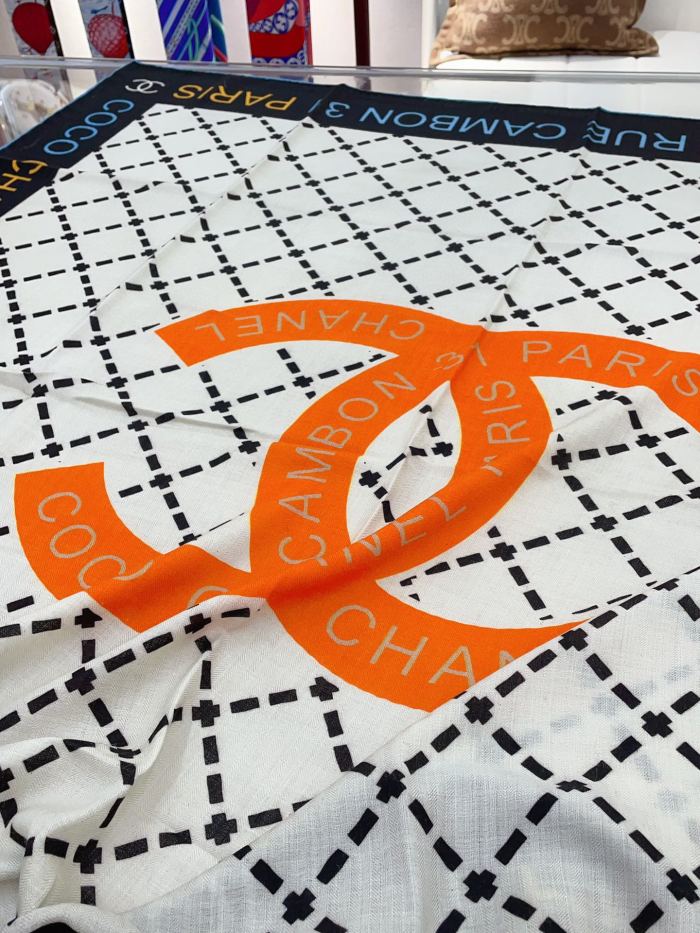 Streetwear Scarf CHANEL 329602 size：140*140cm
