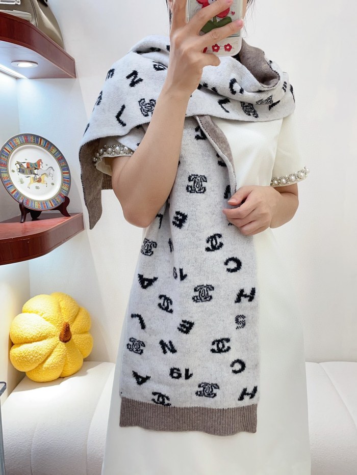 Streetwear Scarf CHANEL 329585 size：32*180cm