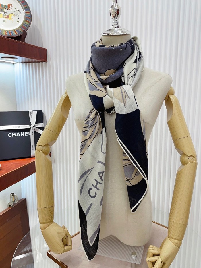 Streetwear Scarf CHANEL 329588 size：140*140cm