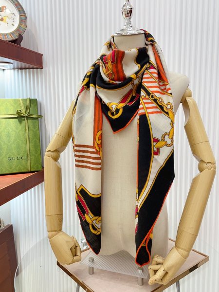 Streetwear Scarf GUCCI 329578 SIZE:140*140cm